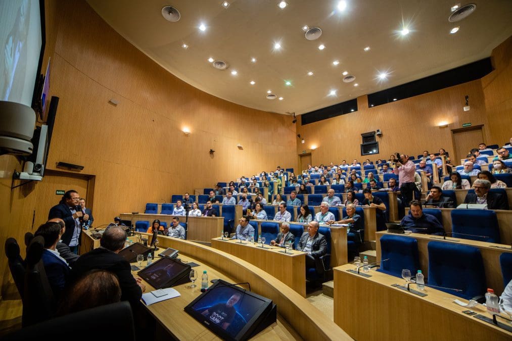 93670229 d946 46d6 85ab a815227e8b9a