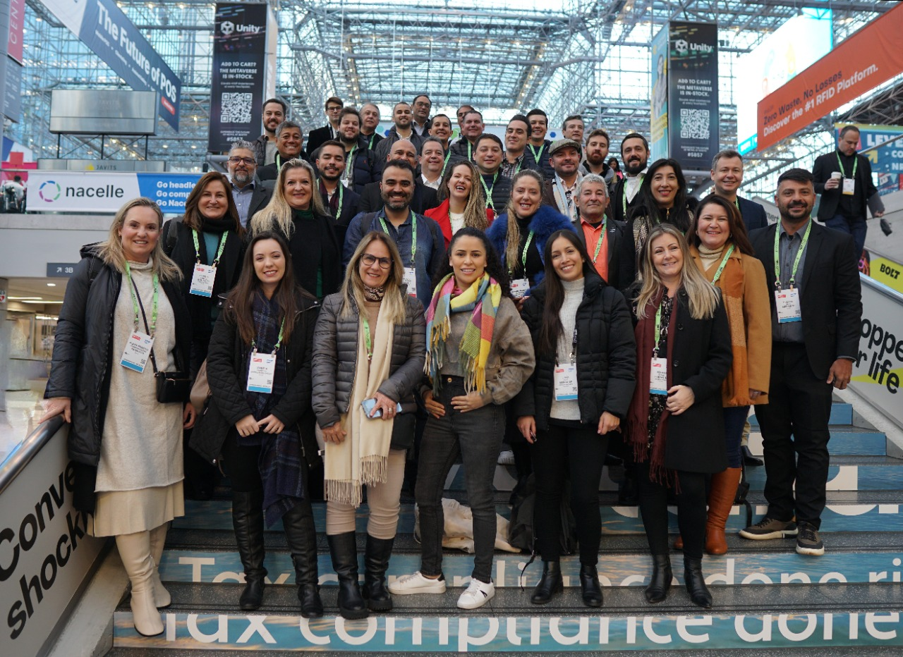 Foto do grupo de empresários na NRF