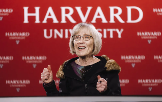 A economista Claudia Goldin, conceituada por seus estudos sobre mulheres e mercado de trabalho — Foto: Carlin Stiehl/Getty Images