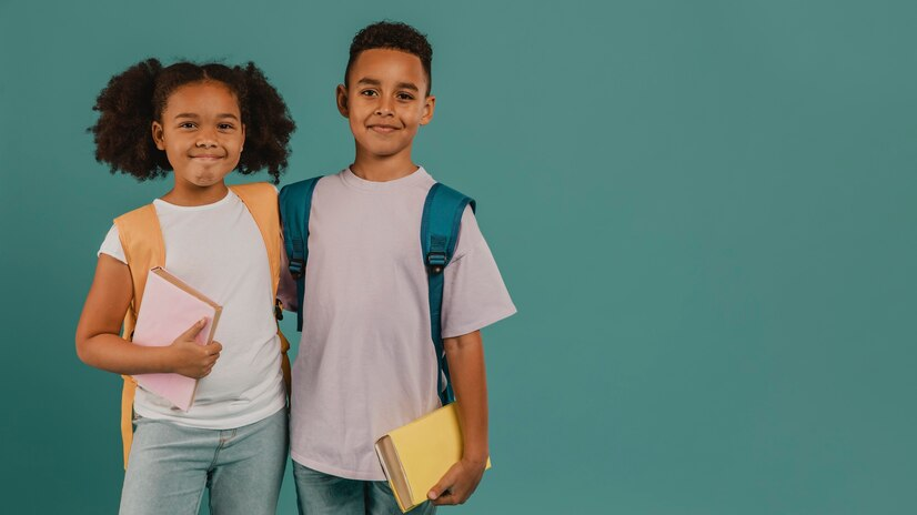Volta às aulas: Lojas físicas tem 71% da preferência para compras de materiais escolares