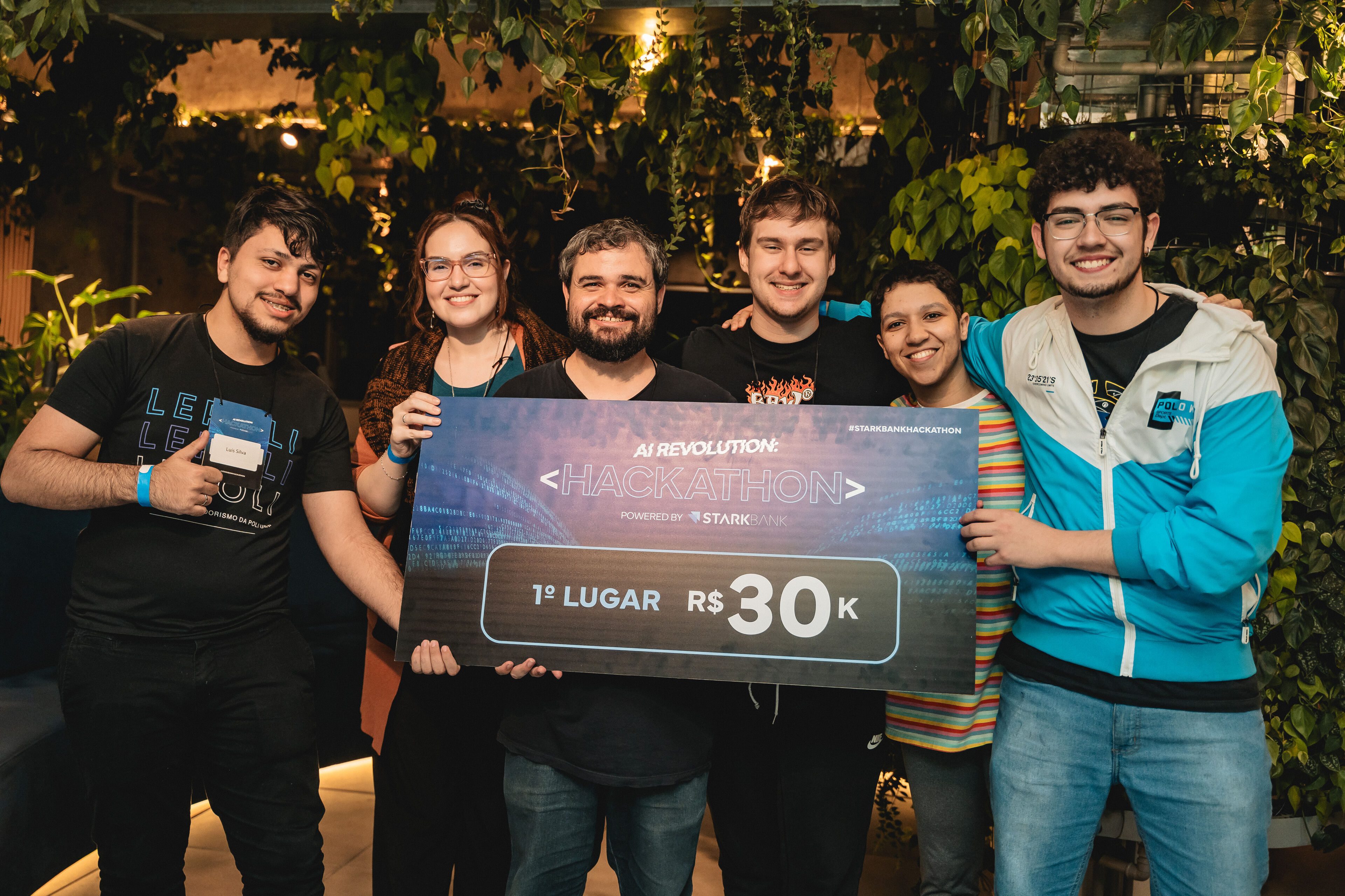 Trinta Dezessete - 30DZ7 Primeiro lugar no AI Revolution Hackathon