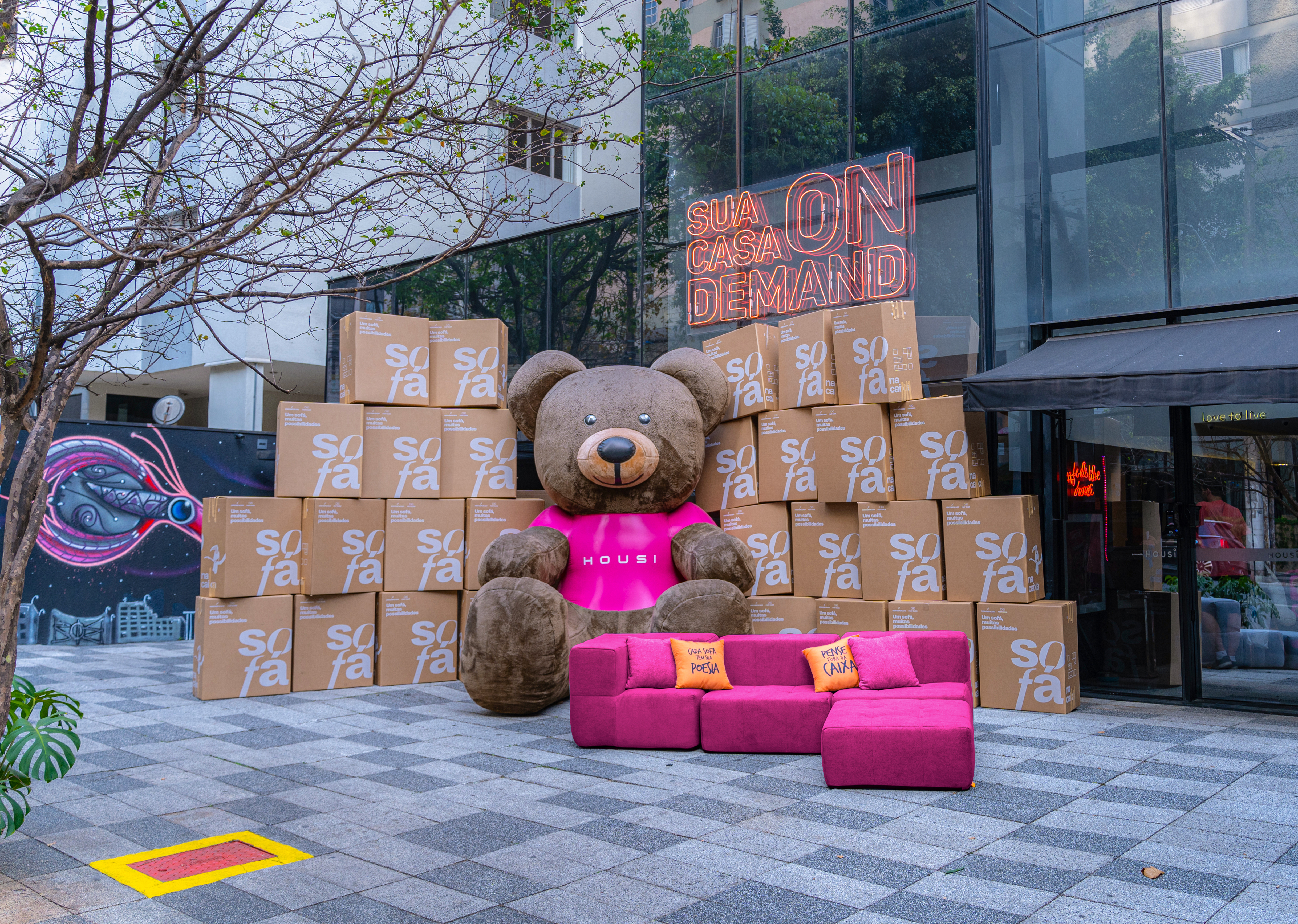 Sofá na Caixa e HOUSI unem forças para redefinir o futuro da moradia