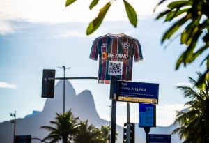 Sucursal da Kallas Mídia OOH no RJ comemora Prêmio Élan 2024 na categoria Esportes com ação inovadora de gamificação