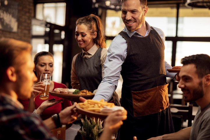 Holding multimilionária entra no mercado brasileiro de seguros e benefícios, focada em restaurantes