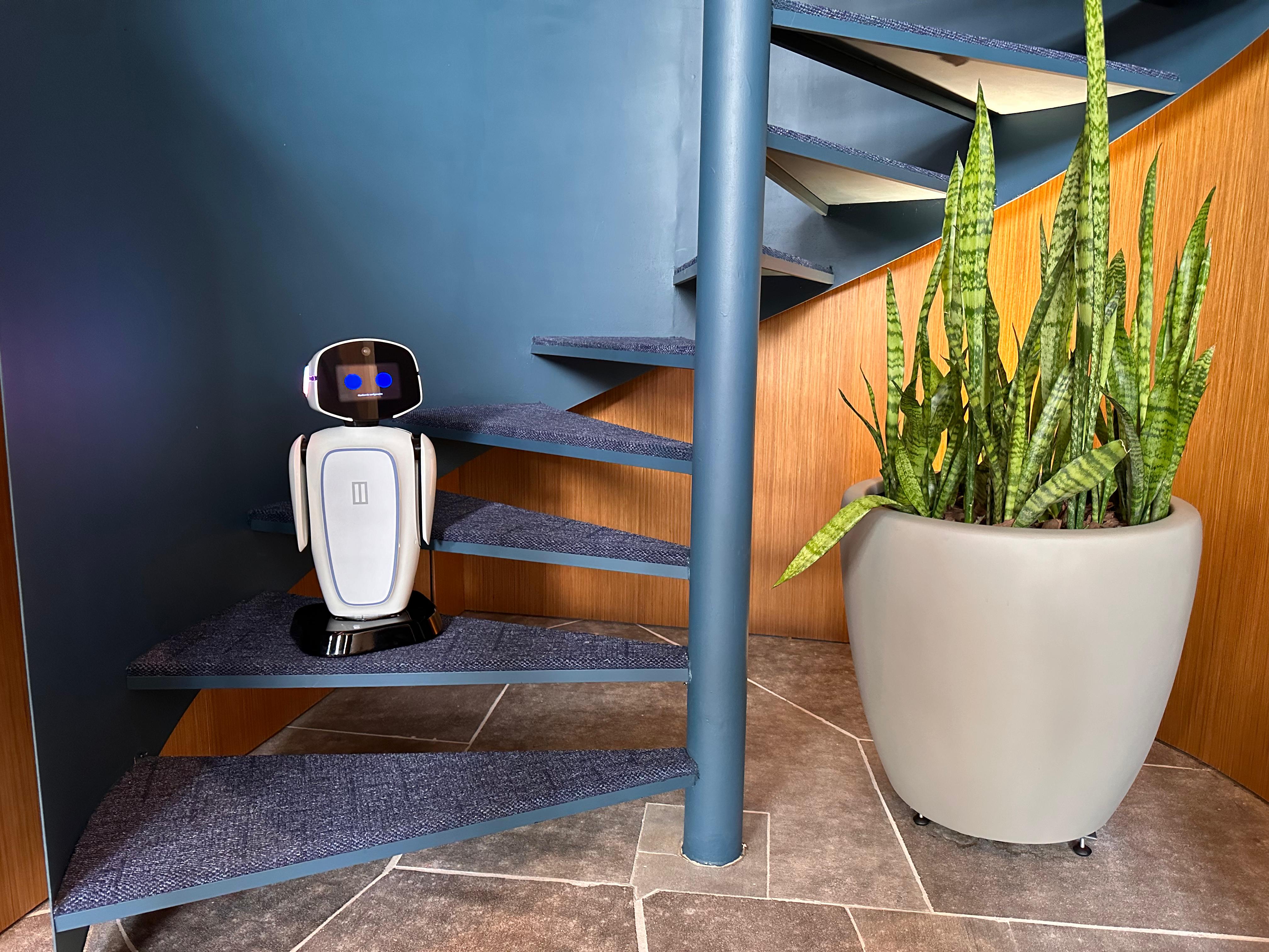 Robô Concierge revoluciona atendimento imobiliário: conheça o 'Blue'