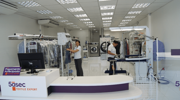Com onda de calor e estiagem de chuva, lavanderias podem ajudar a reduzir em até 60% o consumo de água