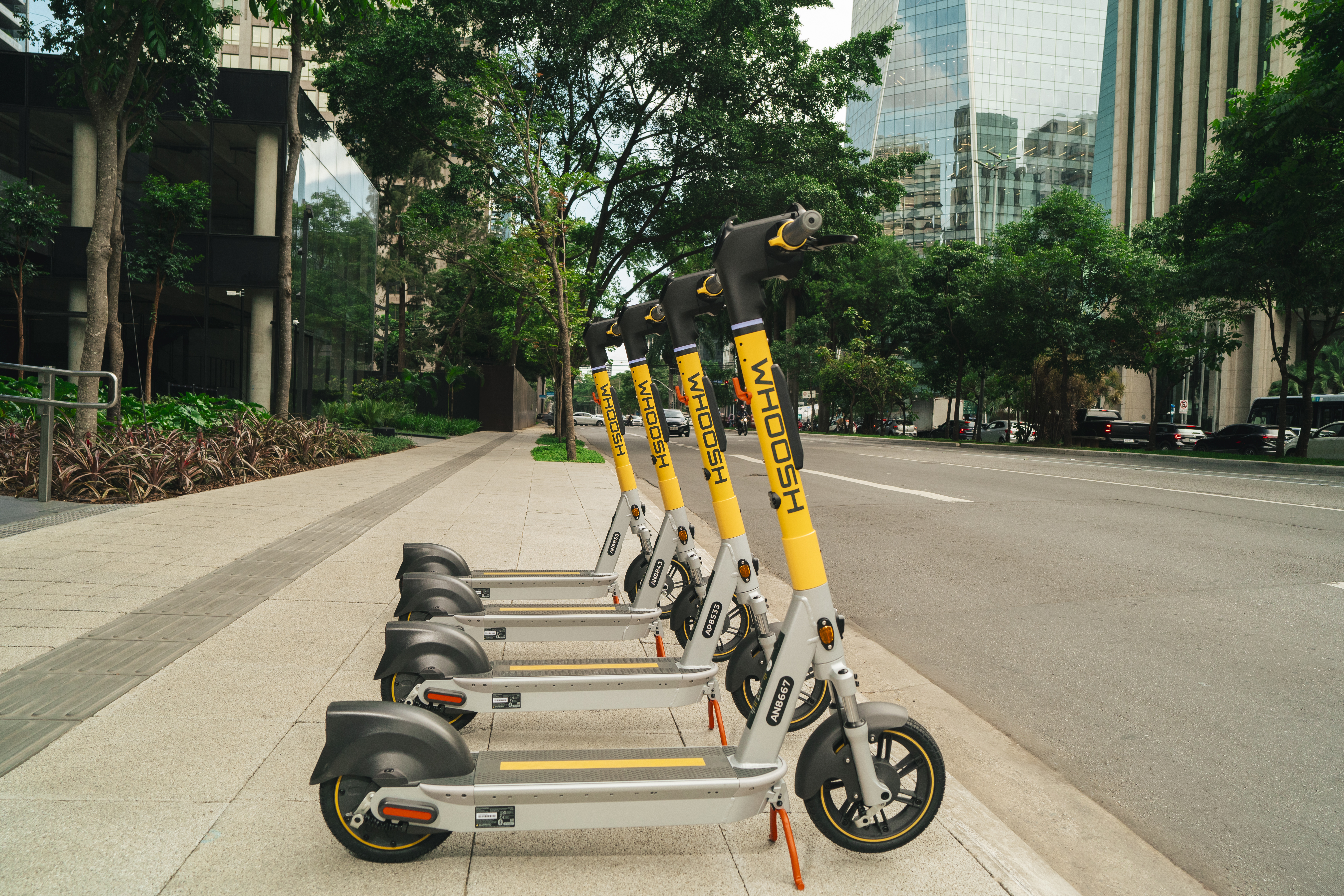 Whoosh inicia operação em São Paulo marcando o retorno das patinetes elétricas à capital paulistaWhoosh inicia operação em São Paulo marcando o retorno das patinetes elétricas à capital paulista