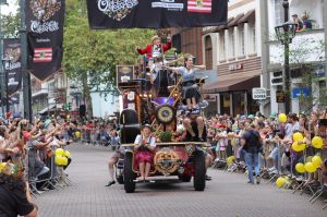 Oktoberfest Summit 2025: confira a programação do evento que revela os bastidores da maior festa alemã das Américas